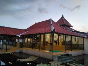Read more about the article Daya Tarik Masjid Pathok Negoro Plosokuning